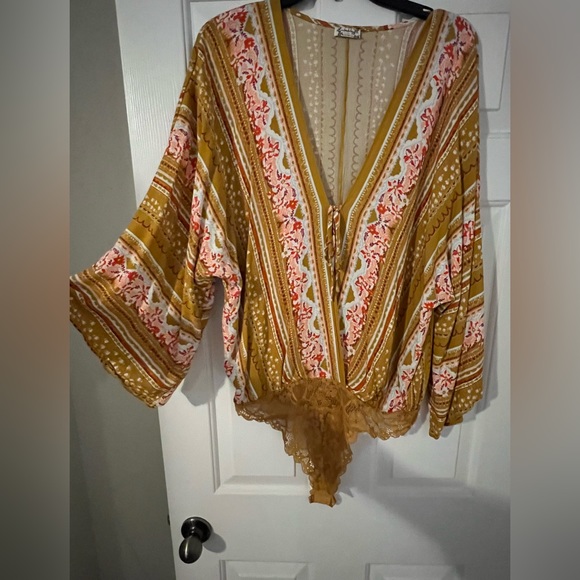 Free People Tops - Free people bell sleeve body suit
